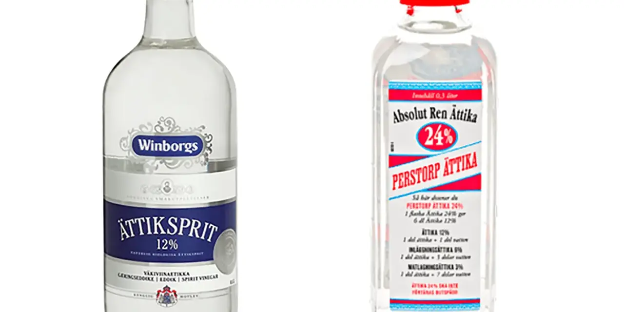 Två flaskor ättiksprit, en med 12% och en med 24%. Perfekt för inläggningar och matlagning, precis som vinagre blanco para que sirve.